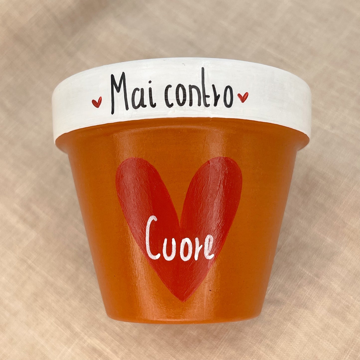 Mai contro cuore